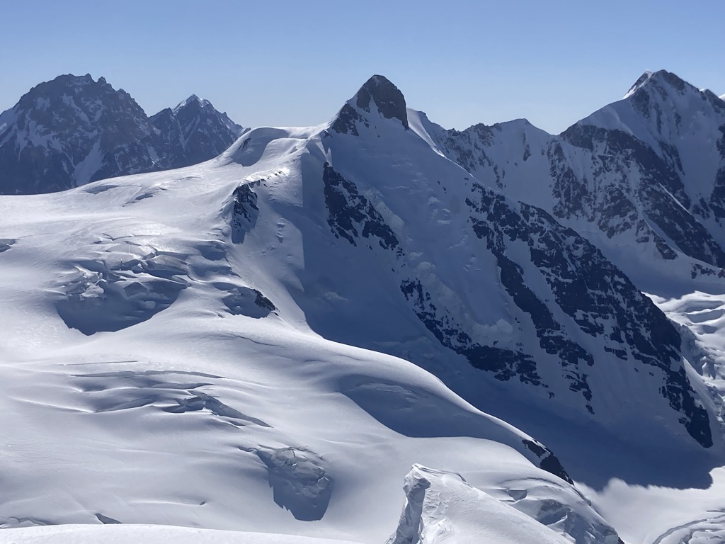 Photo №1 of Katintayu