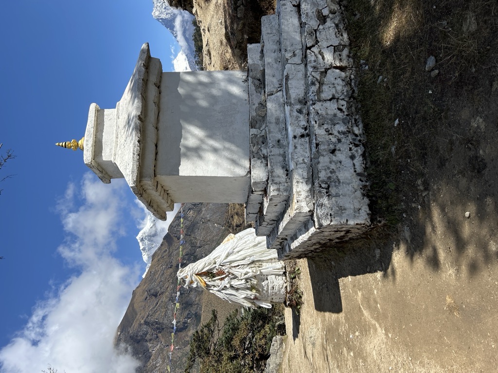 Photo №2 of Khumjung La