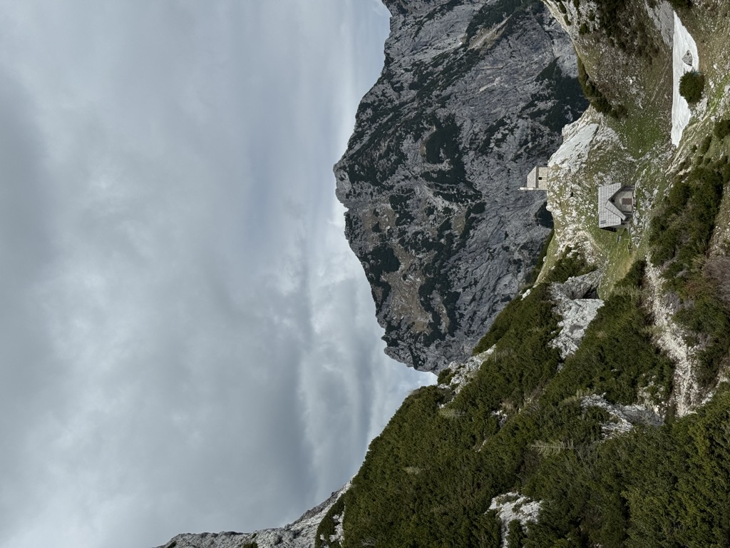 kocbekovo-zavetisce-pod-ojstrico