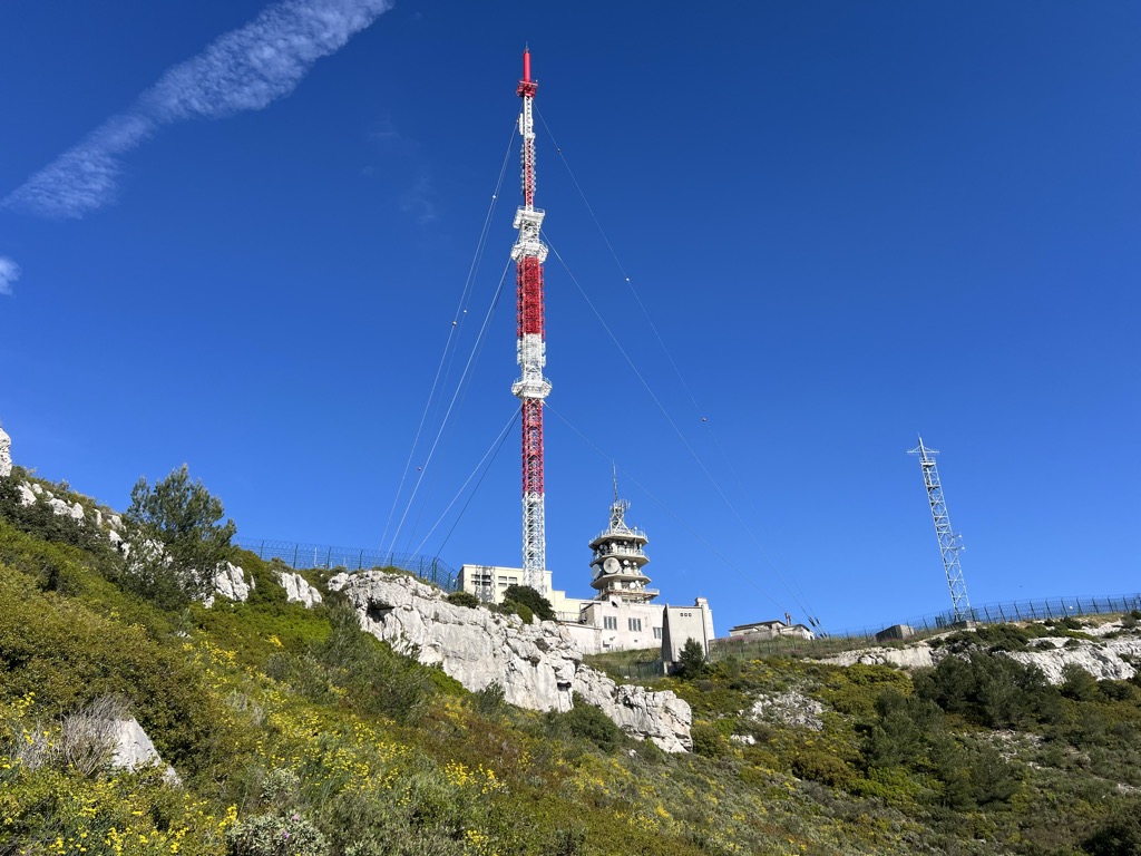 Photo №2 of La Grande Étoile