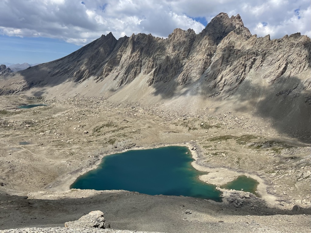 Photo №2 of Lac des Neuf Couleurs