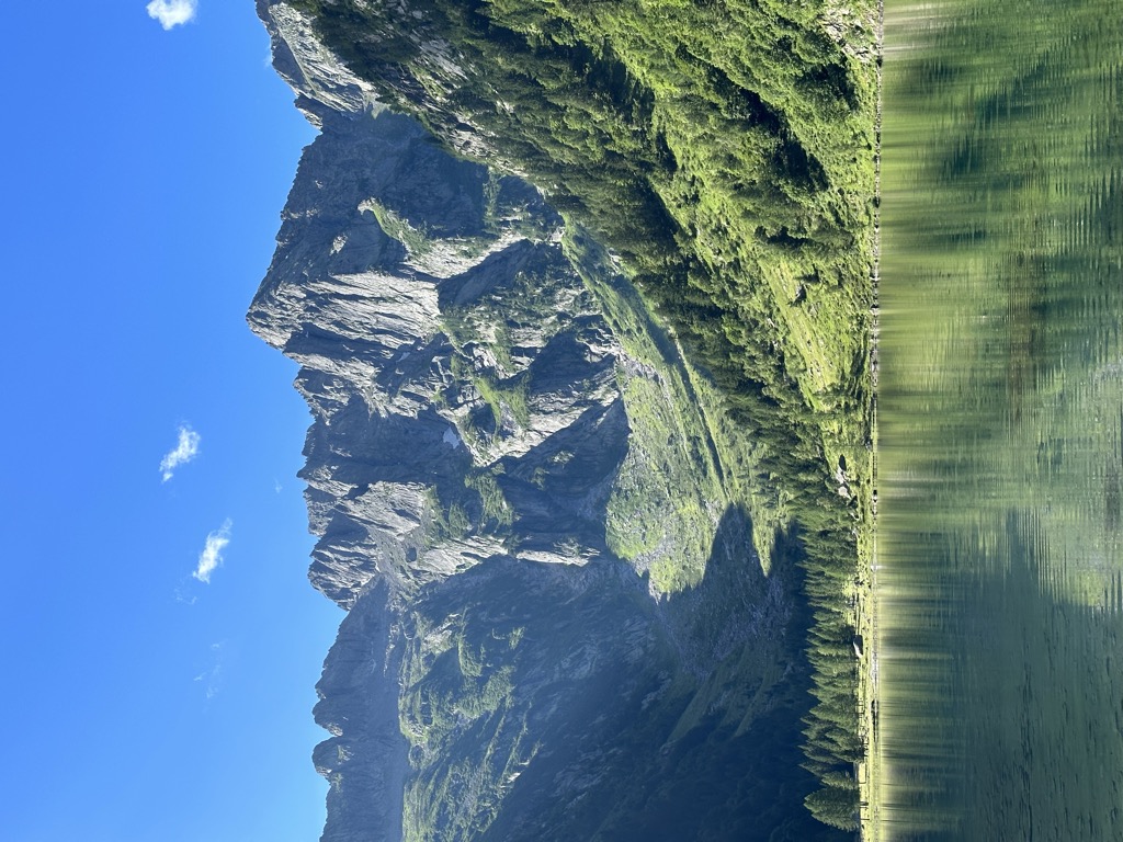 Photo №2 of Lago di Cama