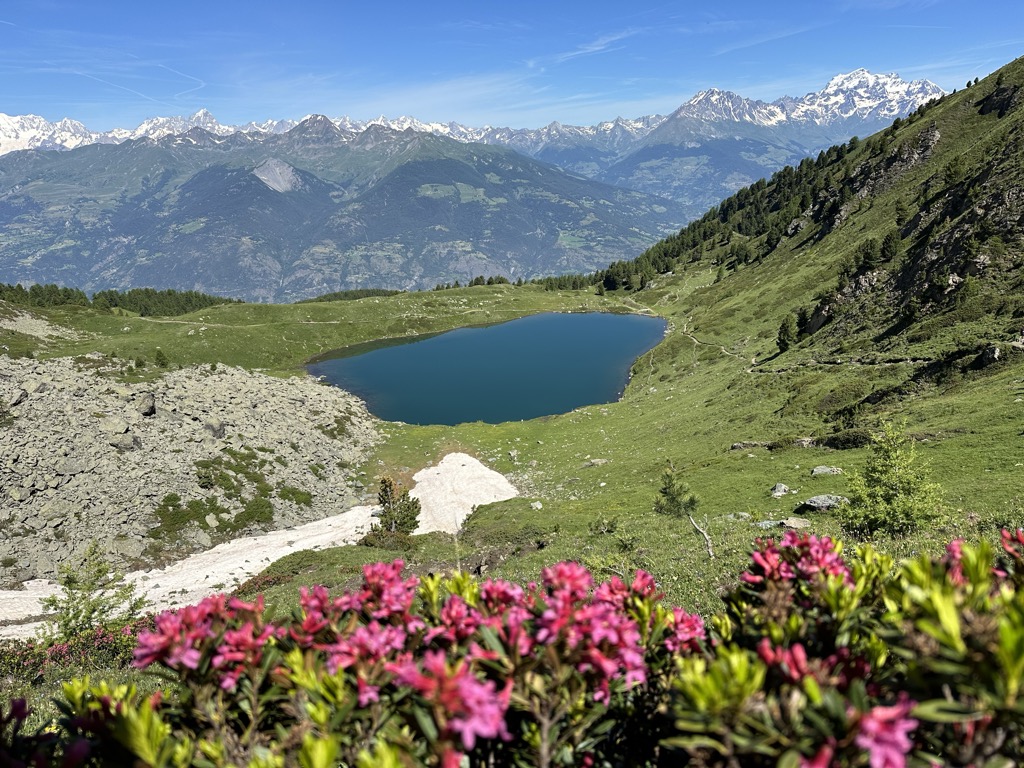 Photo №2 of Lago di Chamolé