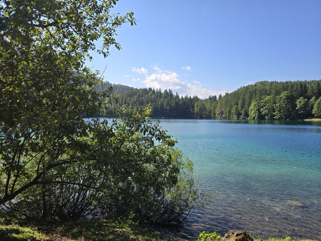 Photo №2 of Lago di Fusine inferiore / Unterer Weißenfelser See / Spodnje Belopeško jezero / Lât di Fusinis disot