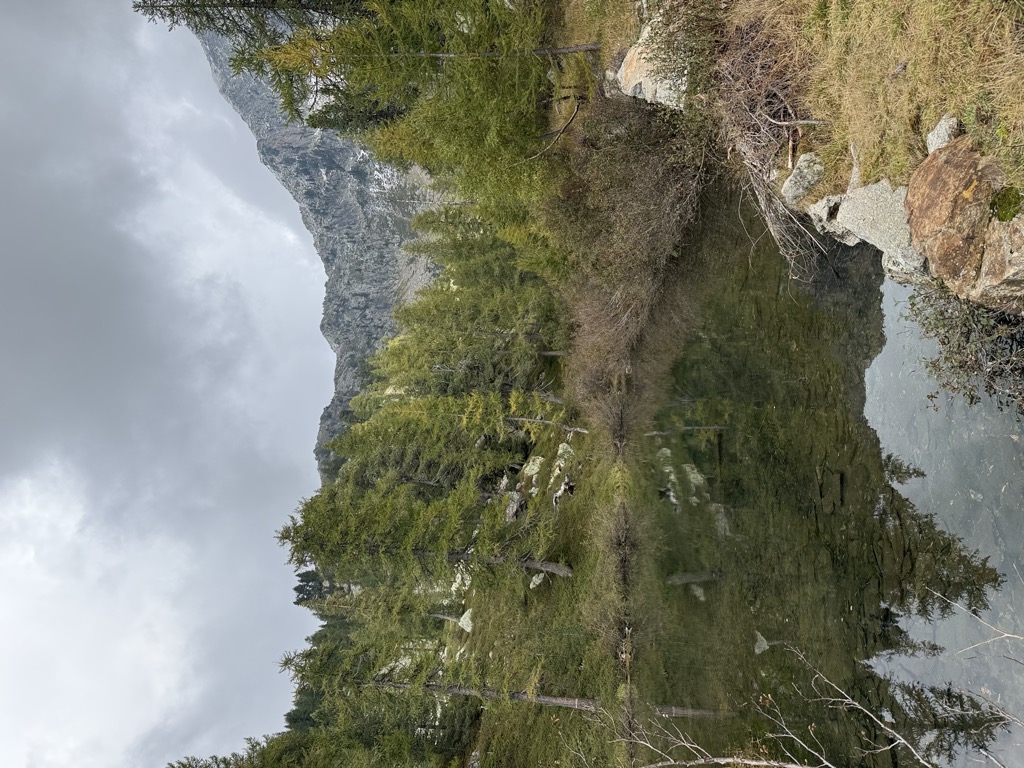 Photo №3 of Lago di Goillas