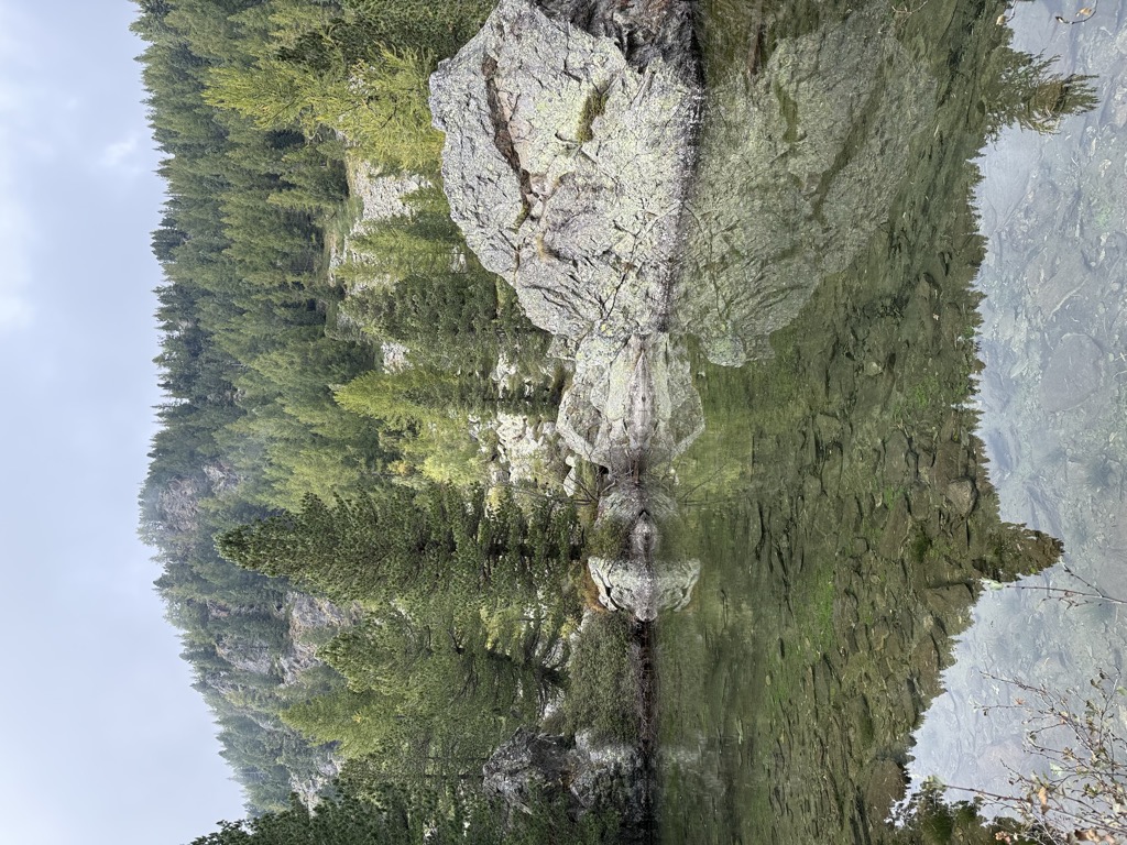 Photo №5 of Lago di Goillas