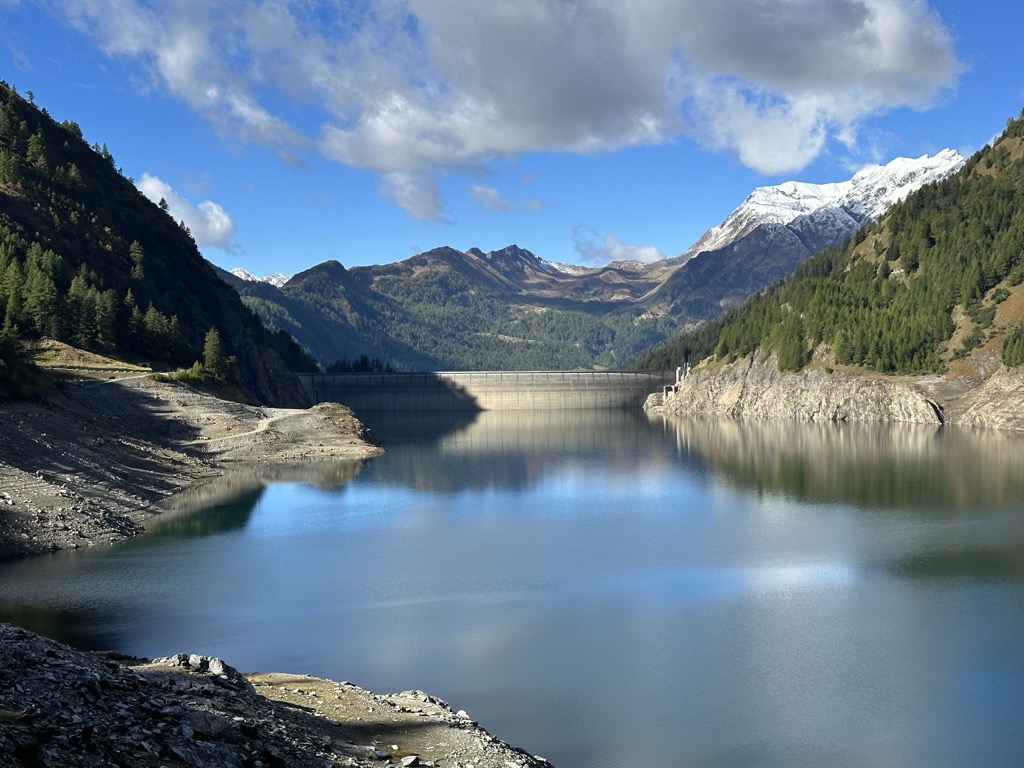 Photo №2 of Lago di Luzzone