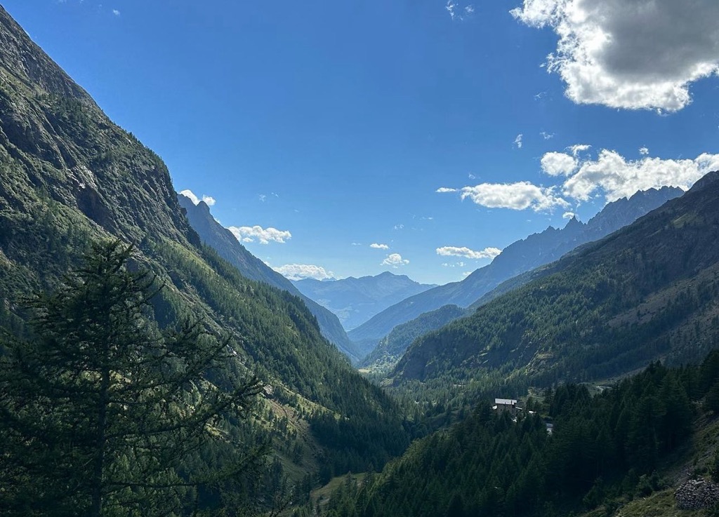Photo №4 of Lago di Place Moulin