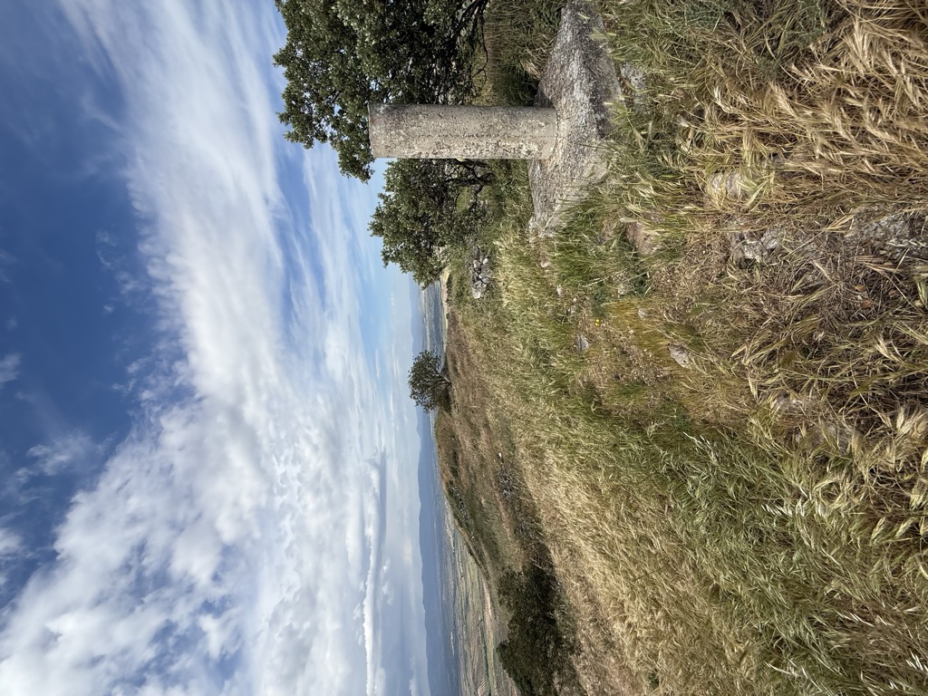 Photo №2 of Layos