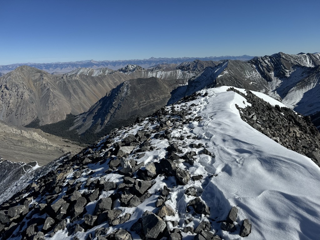 Photo №1 of Leatherman Peak