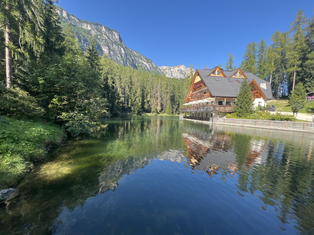 Photo №2 of Lech de Sompunt