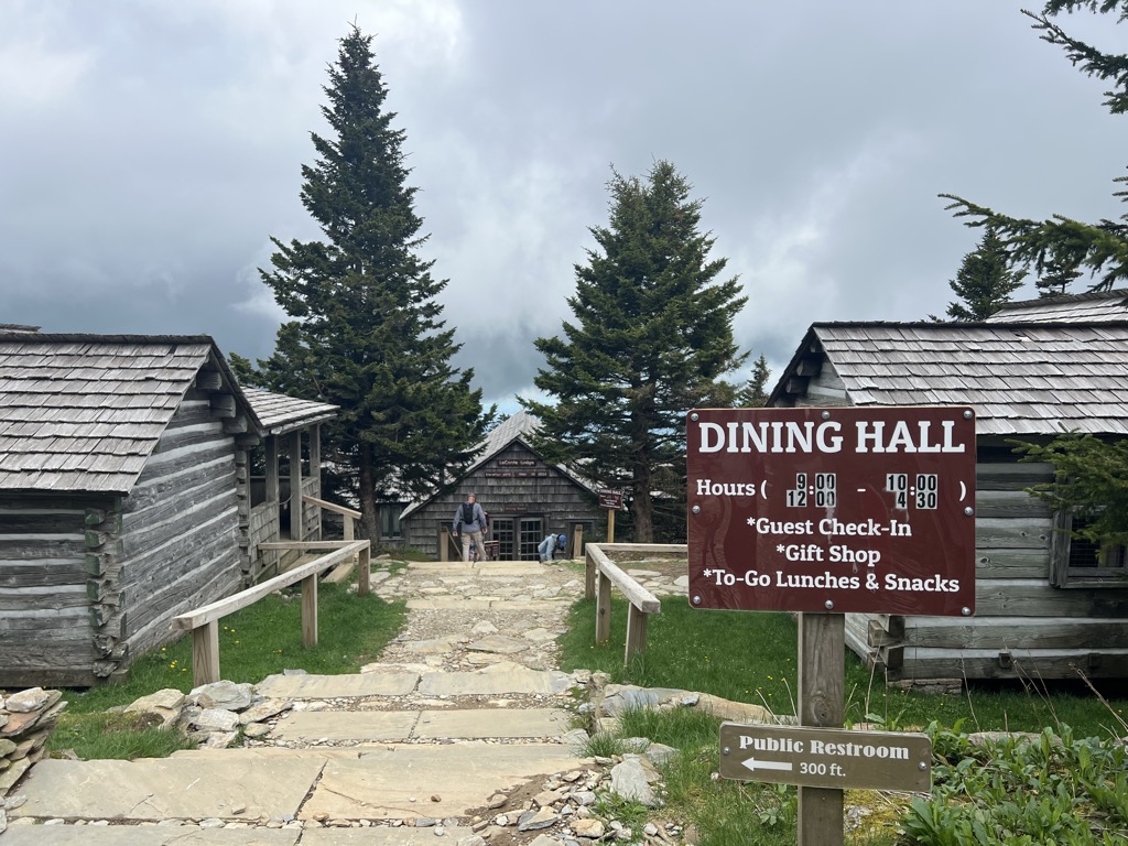 Photo №2 of LeConte Lodge