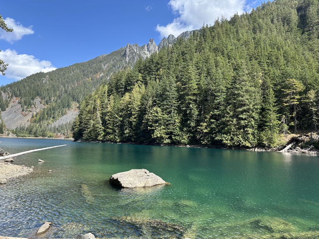 Lindeman Lake