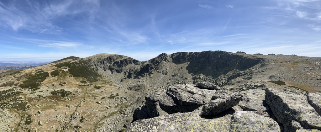 Photo №1 of Los Hermanitos