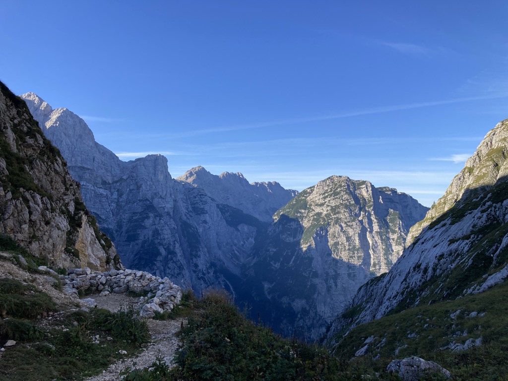 Photo №2 of Luknja