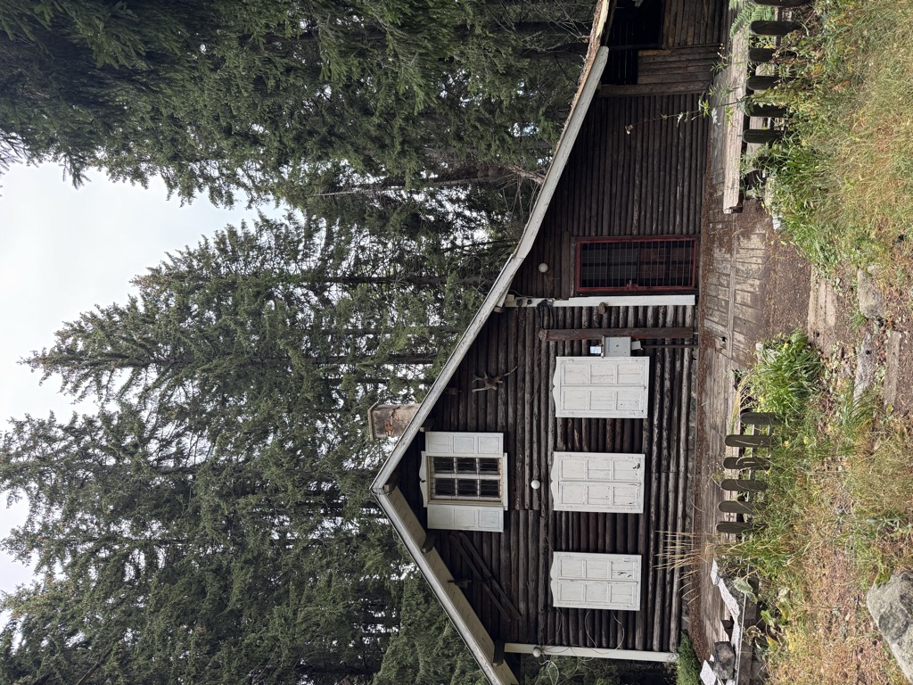 malinka-hut