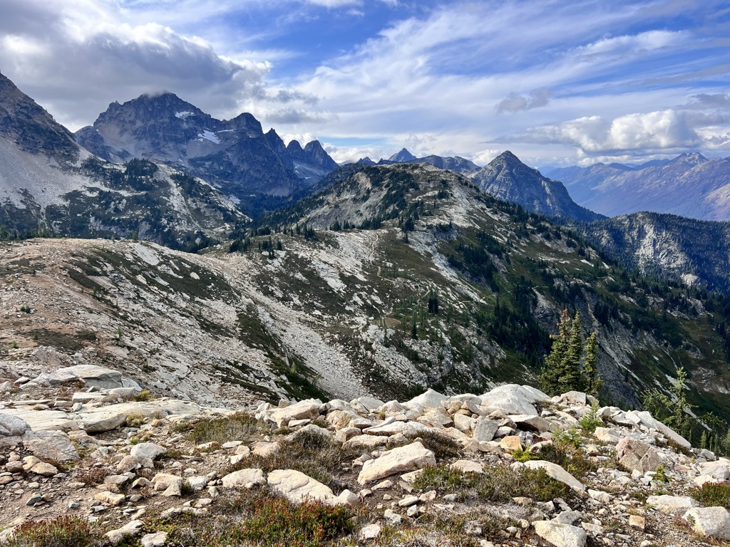 Photo №2 of Maple Pass