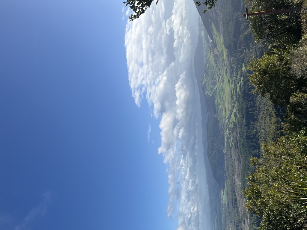 Photo №1 of Maunga Kākaramea / Rainbow Mountain