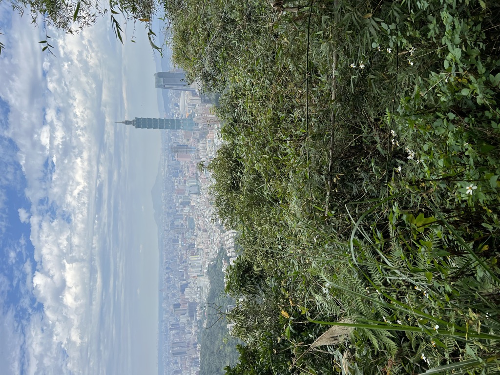 Photo №1 of Miàogāo Tái