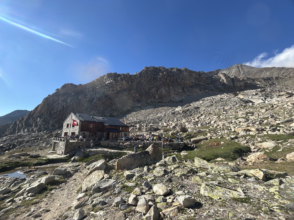 Photo №2 of Almagellerhütte
