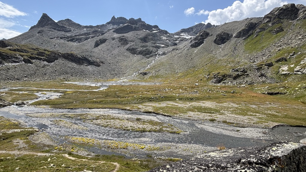 Photo №1 of Mont Miravidi