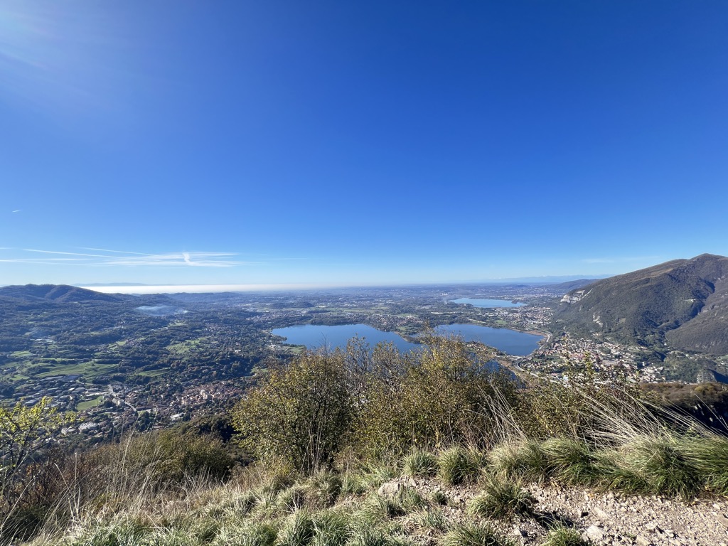 Photo №1 of Monte Barro