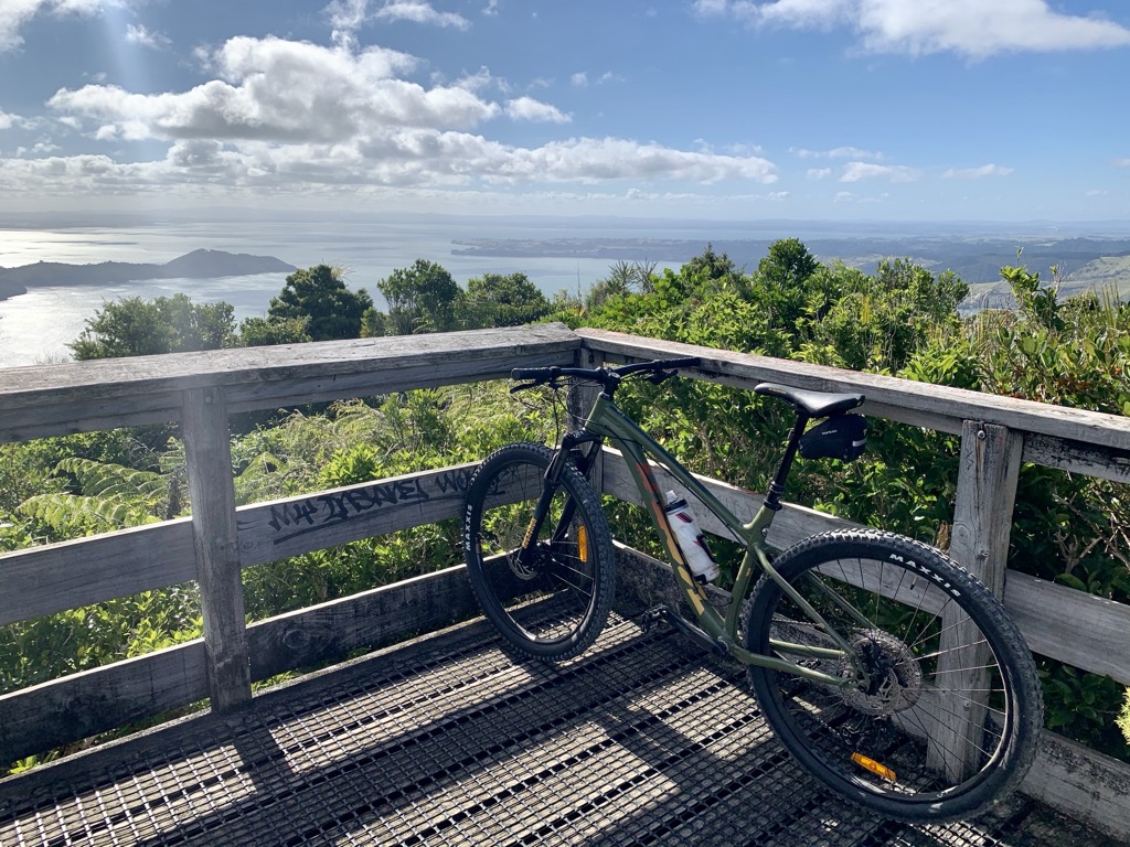 Photo №1 of Te Rau-o-te-Huia / Mount Donald McLean