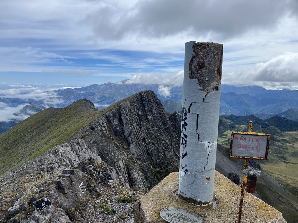 Photo №1 of Peña Ten