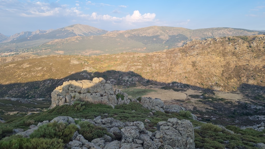 Photo №2 of Pendón