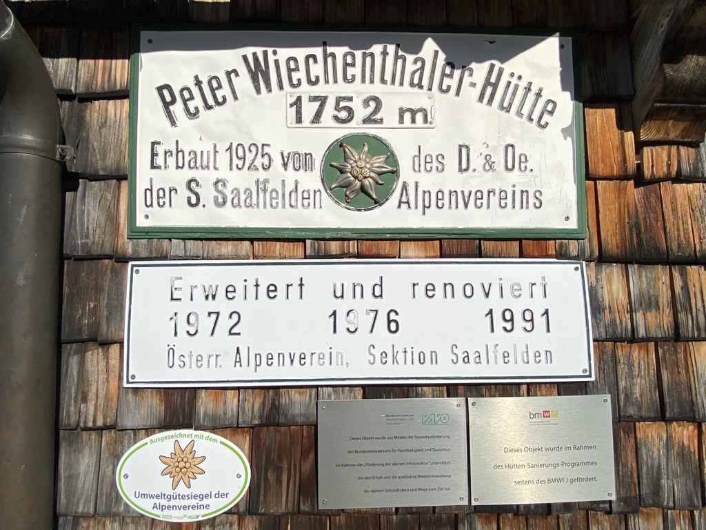 peter-wiechenthaler-hutte-1