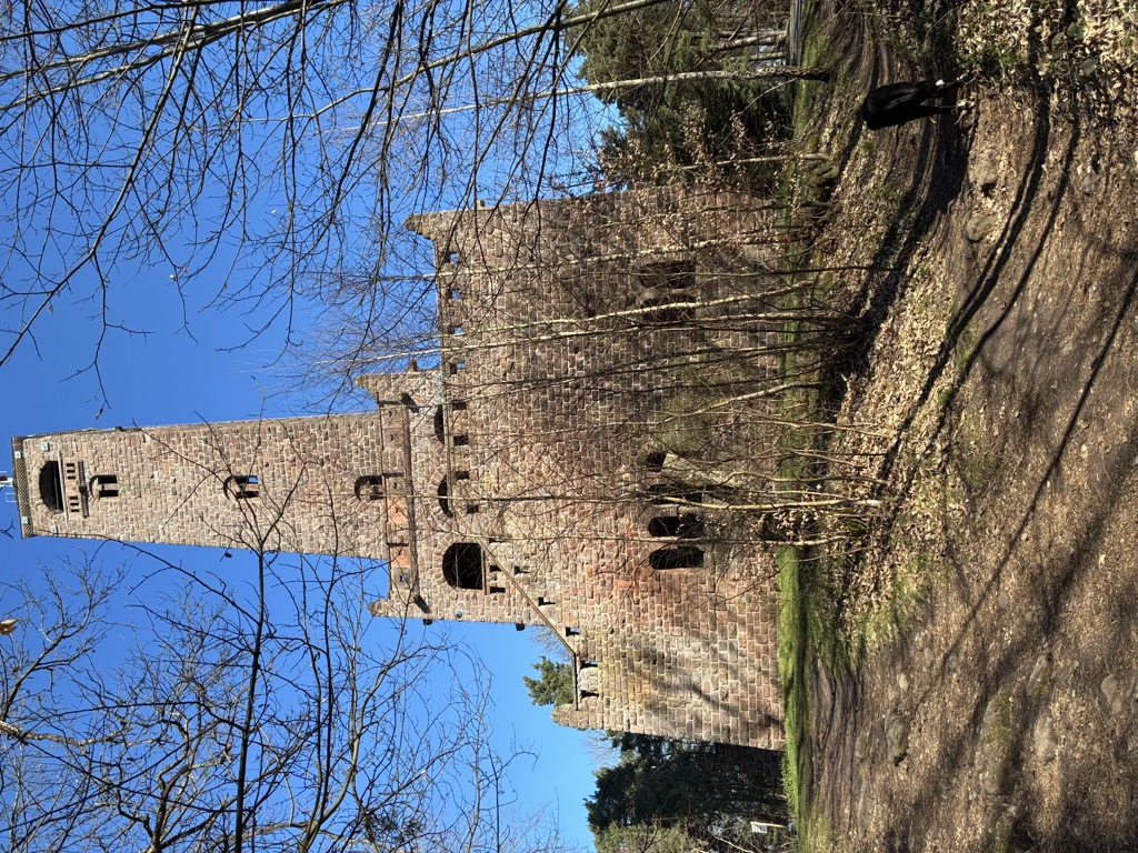Photo №2 of Peterskopf