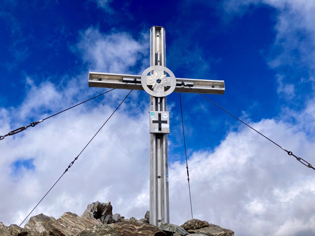 Photo №1 of Petzeck