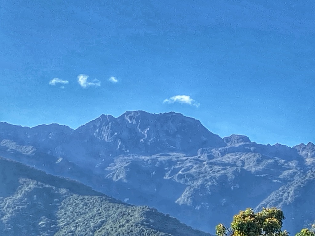 Photo №2 of Pico El León