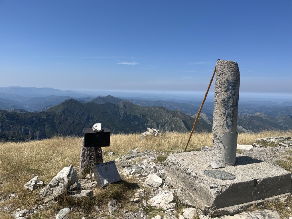 Photo №1 of Pico el Retriñón