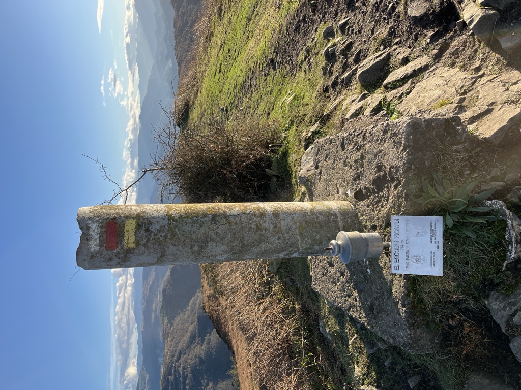 Photo №3 of Pico Escobín