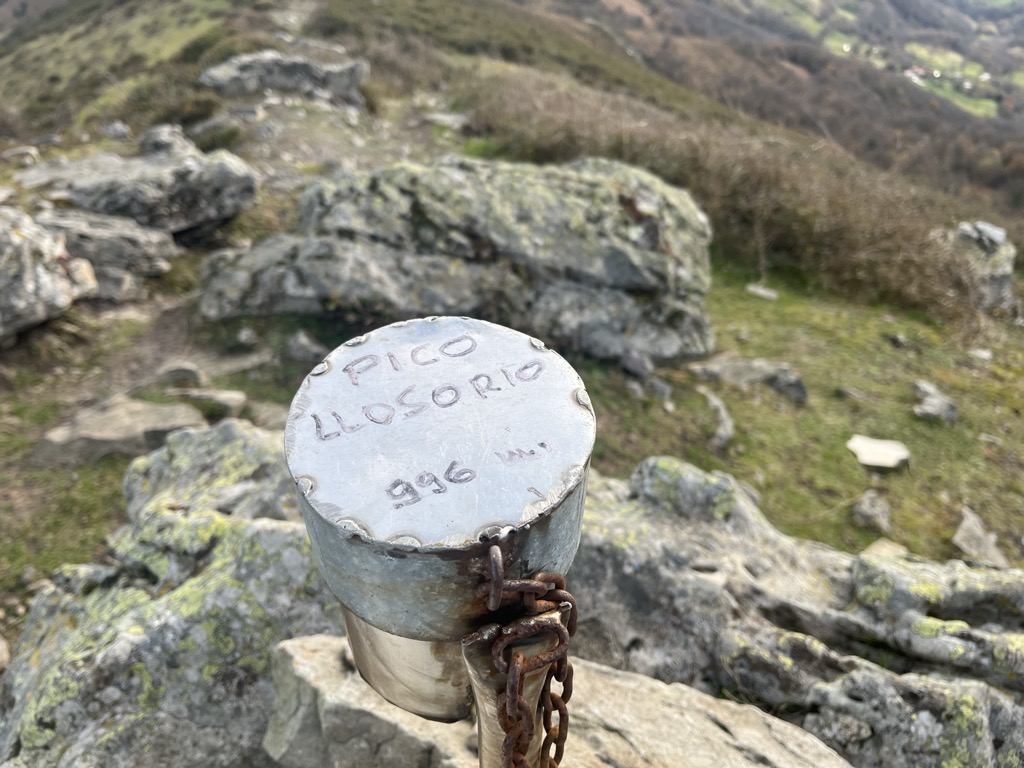 Photo №2 of Pico Llosoriu