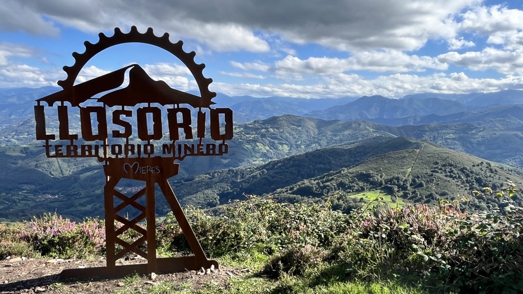 Photo №3 of Pico Llosoriu