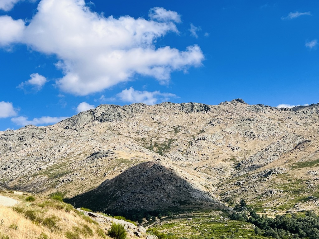 Photo №2 of Pico Zapatero