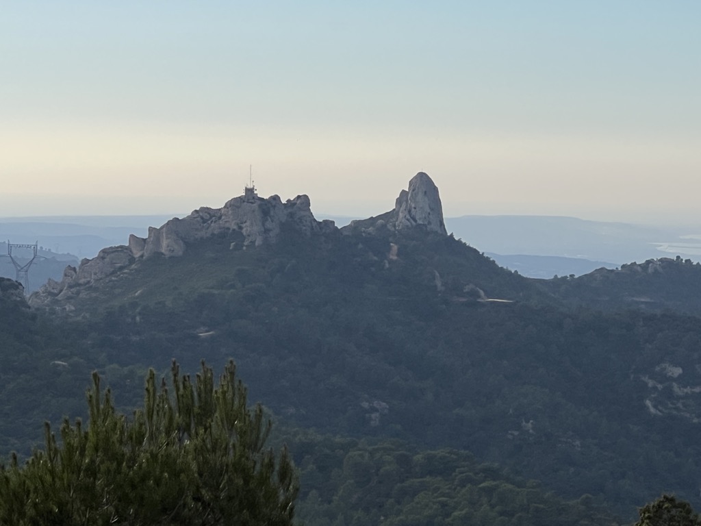 Photo №2 of Pilon du Roi