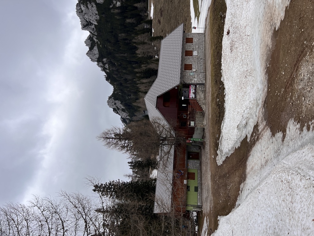 planinski-dom-na-zelenici-3