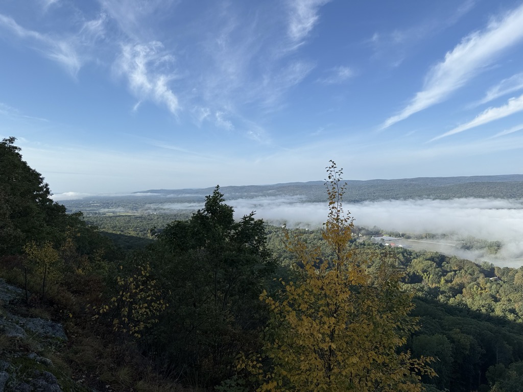 Photo №1 of Pocumtuck Rock
