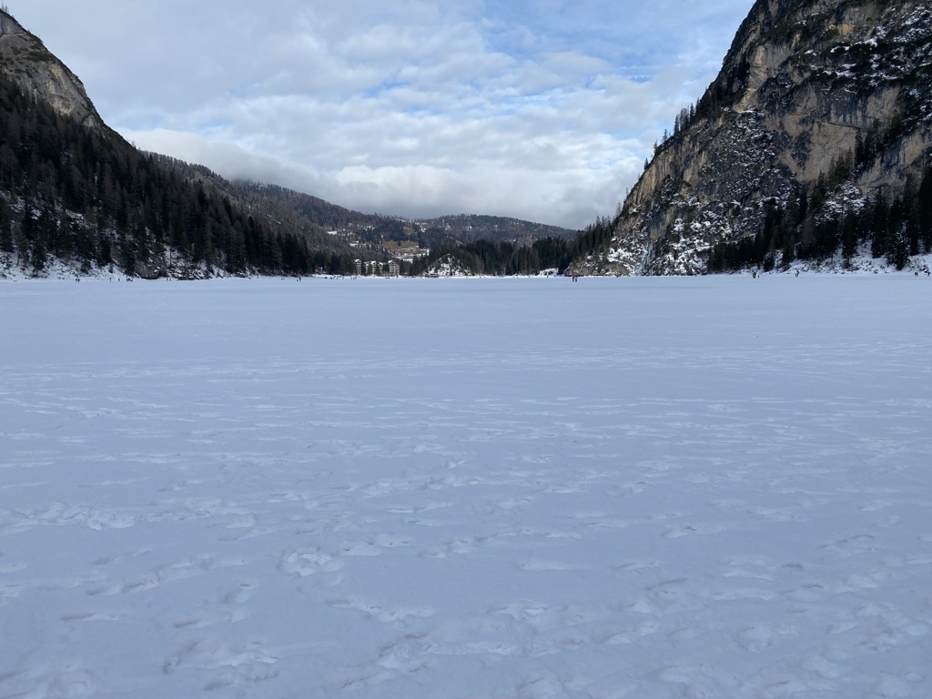 Photo №3 of Pragser Wildsee - Lago di Braies