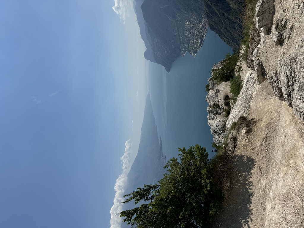 Photo №2 of Punta Larici