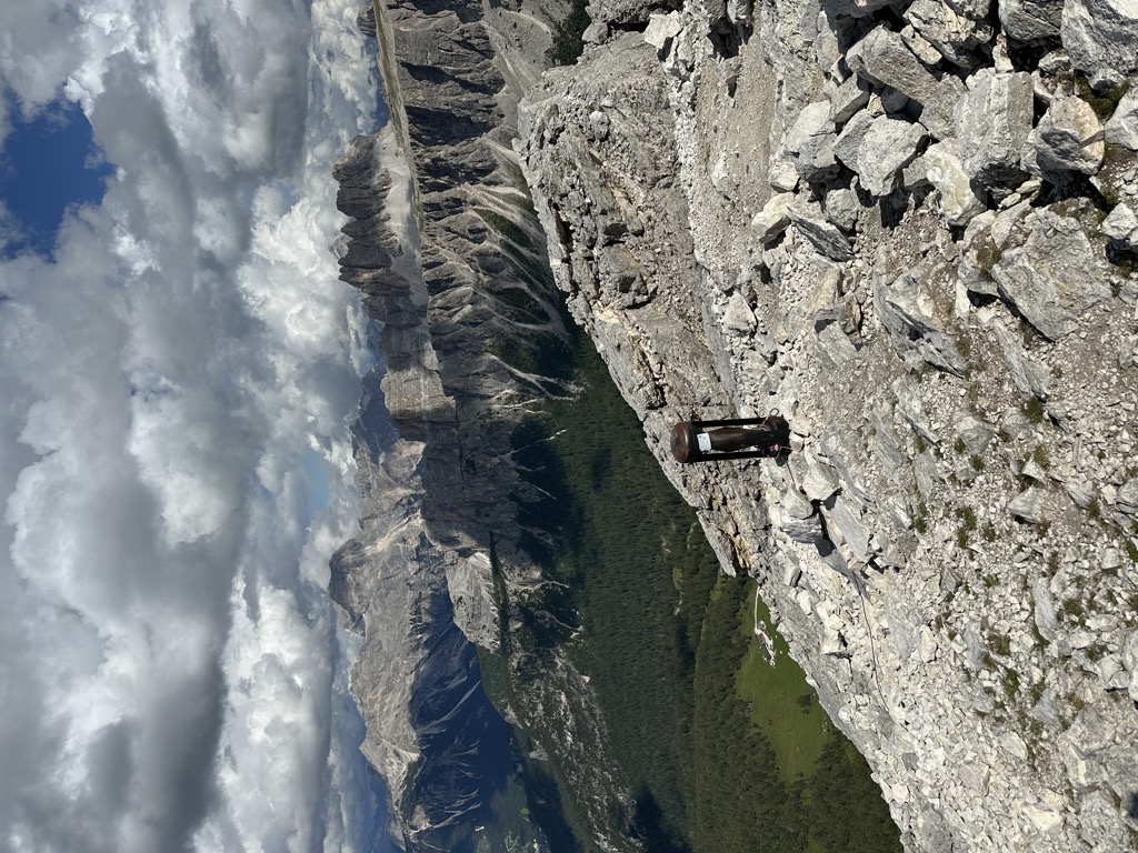 Photo №1 of Ra Gusela