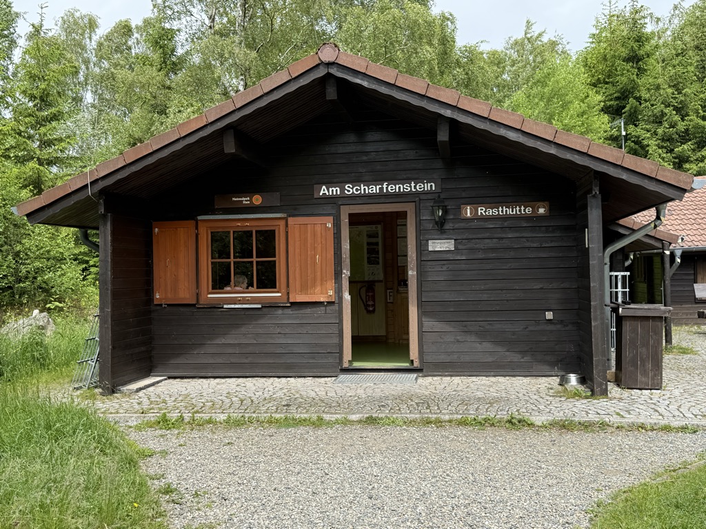 rasthutte-am-scharfenstein