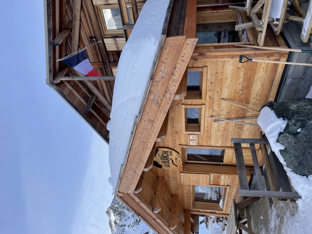 refuge-de-la-blanche-1