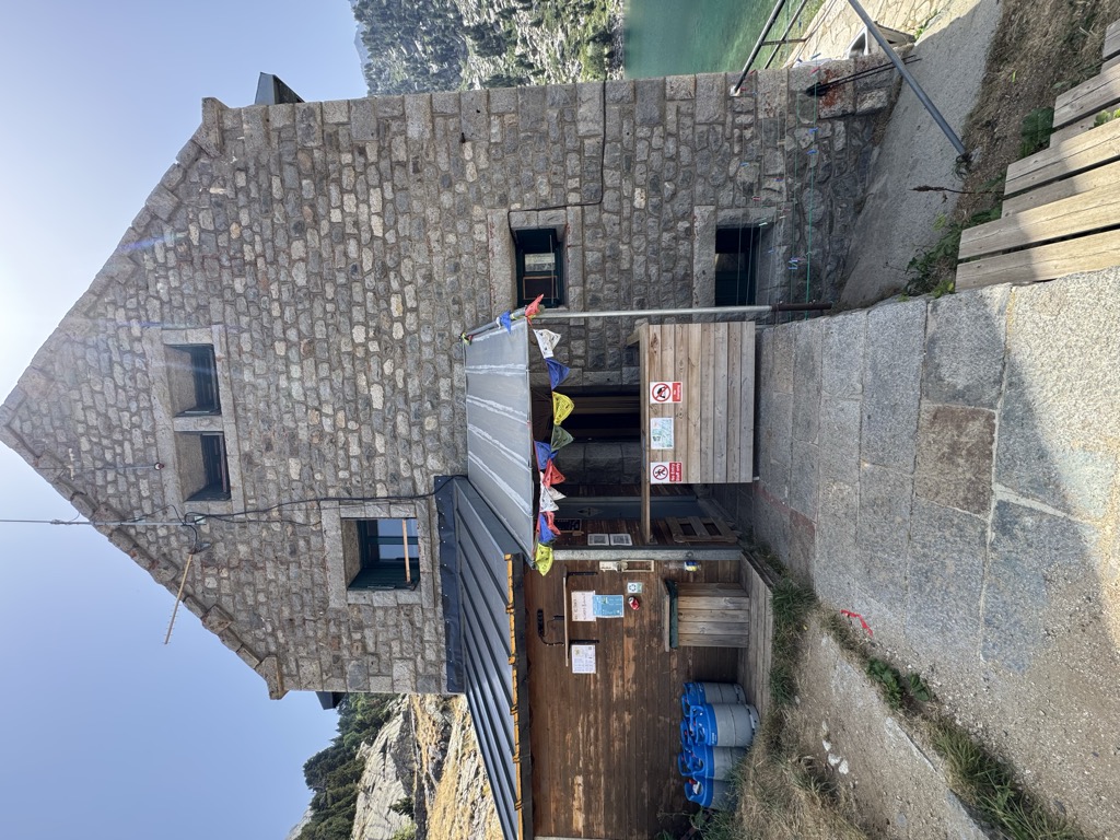 refugi-de-la-restanca-2
