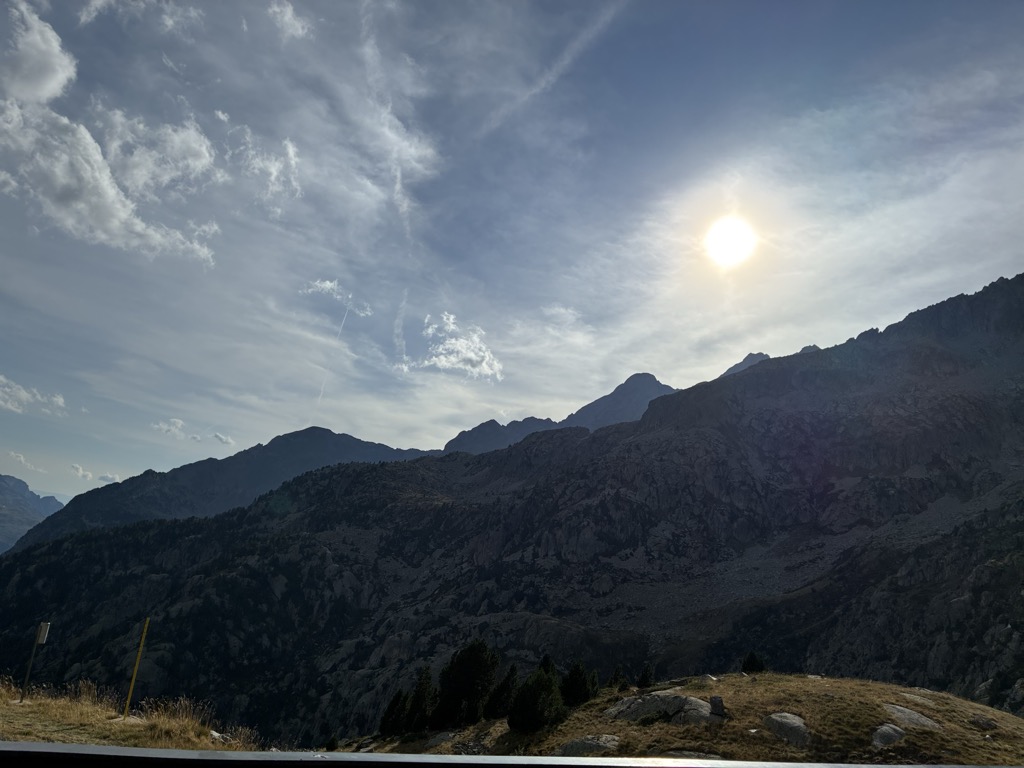 refugio-de-los-ibones-de-bachimana-5