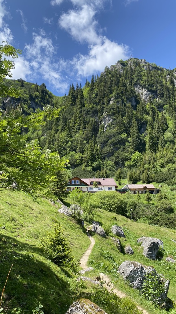 refugiul-salvamont-malaiesti-3