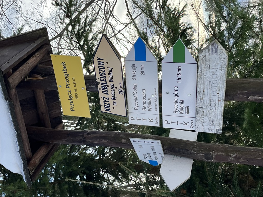 restauracja-w-schronisku-pttk-na-przegibku
